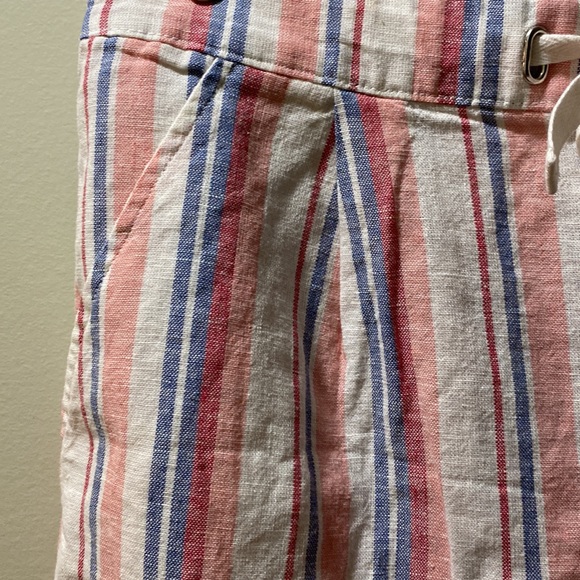 DORTHY PERKINS SHORTS Size 10 - Picture 3 of 4